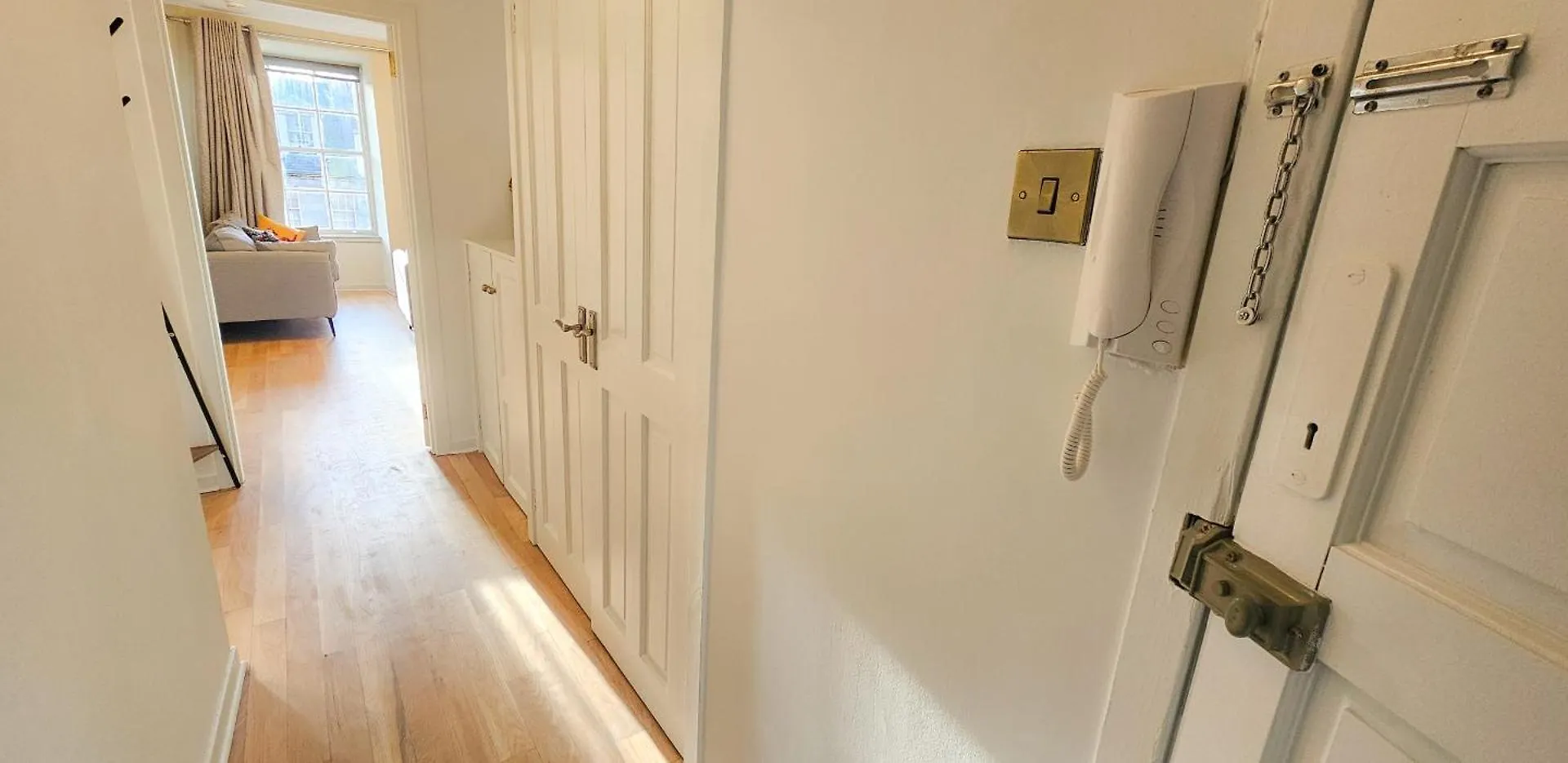 Royal Mile - Bright 2 Bedroom Apartment Edinburgh Verenigd Koninkrijk